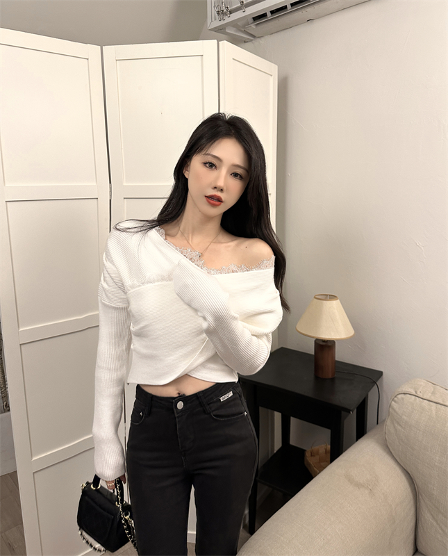 Splice short bottoming shirt lace sweater