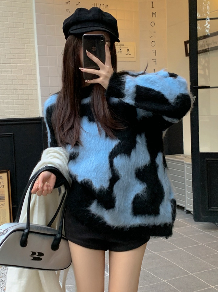 Round neck dyeing autumn and winter knitted plush pullover tops