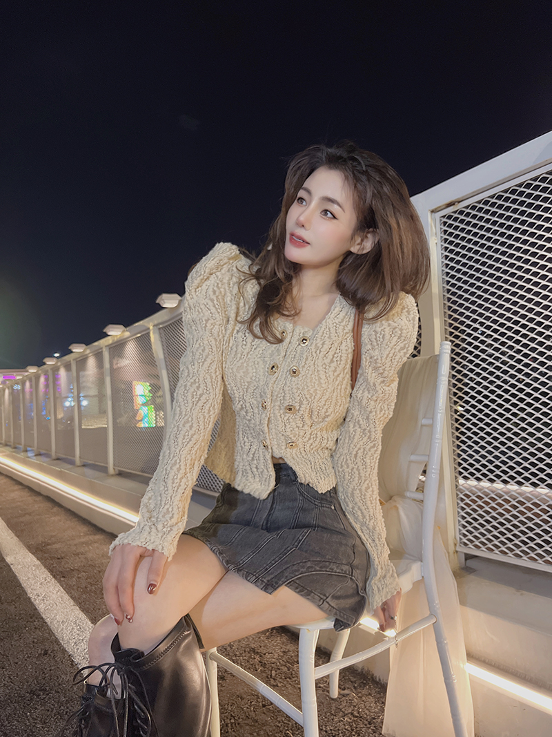 Commuting square collar lady knitted fashion tops