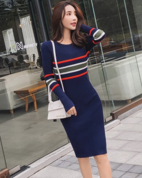 Mixed colors knitted dress package hip bottoming sweater