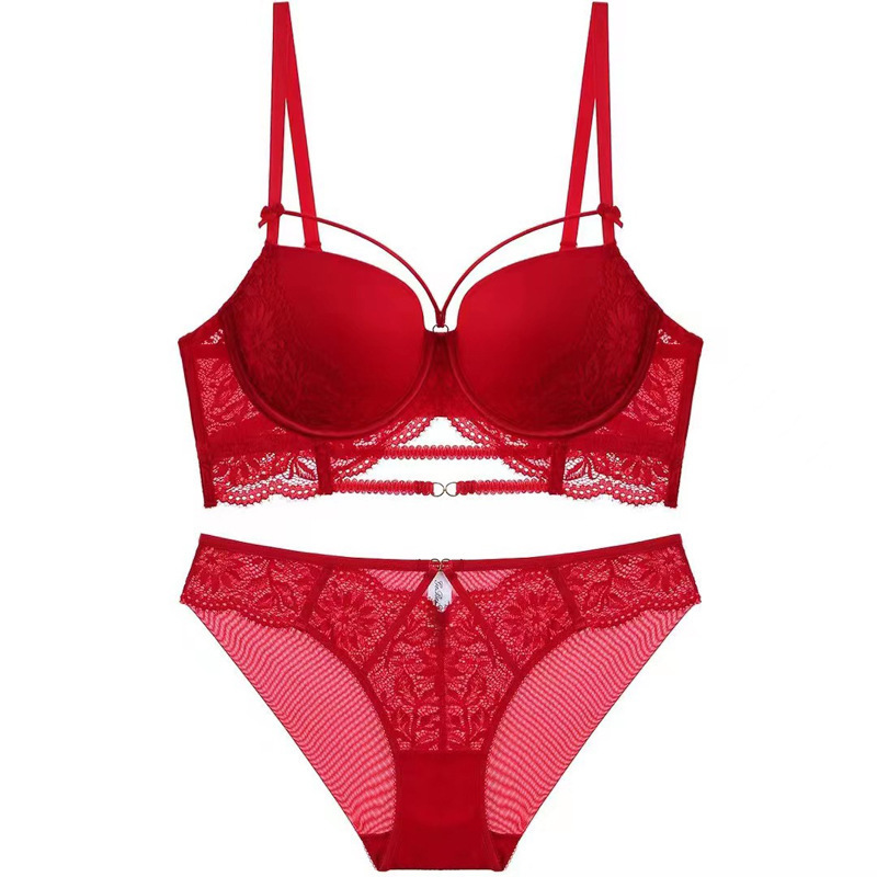 Red sexy enticement gather large yard Bra a set for women