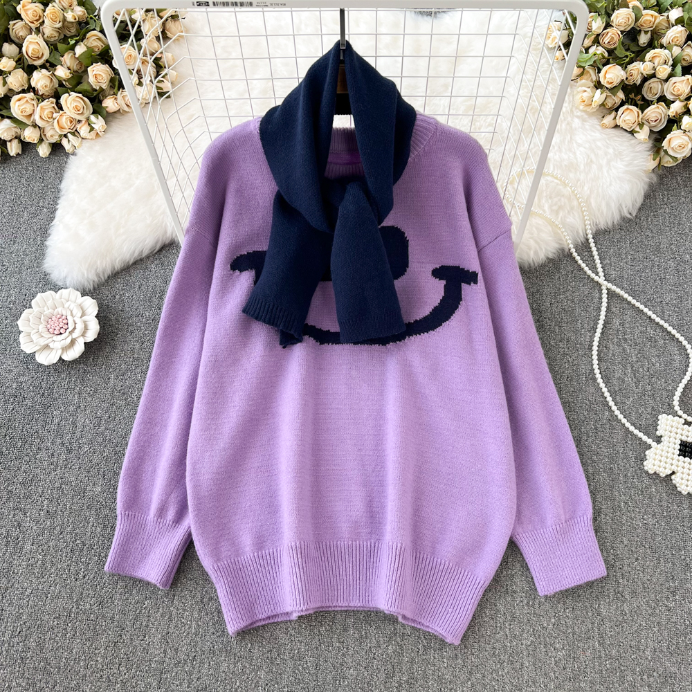 Casual autumn and winter coat smiley round neck sweater