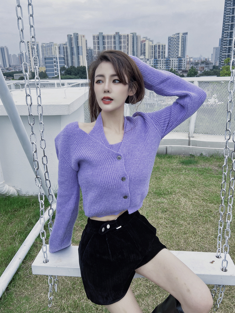 Knitted sweater short bottoming shirt for women