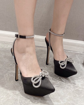 European style high-heeled shoes cingulate sandals