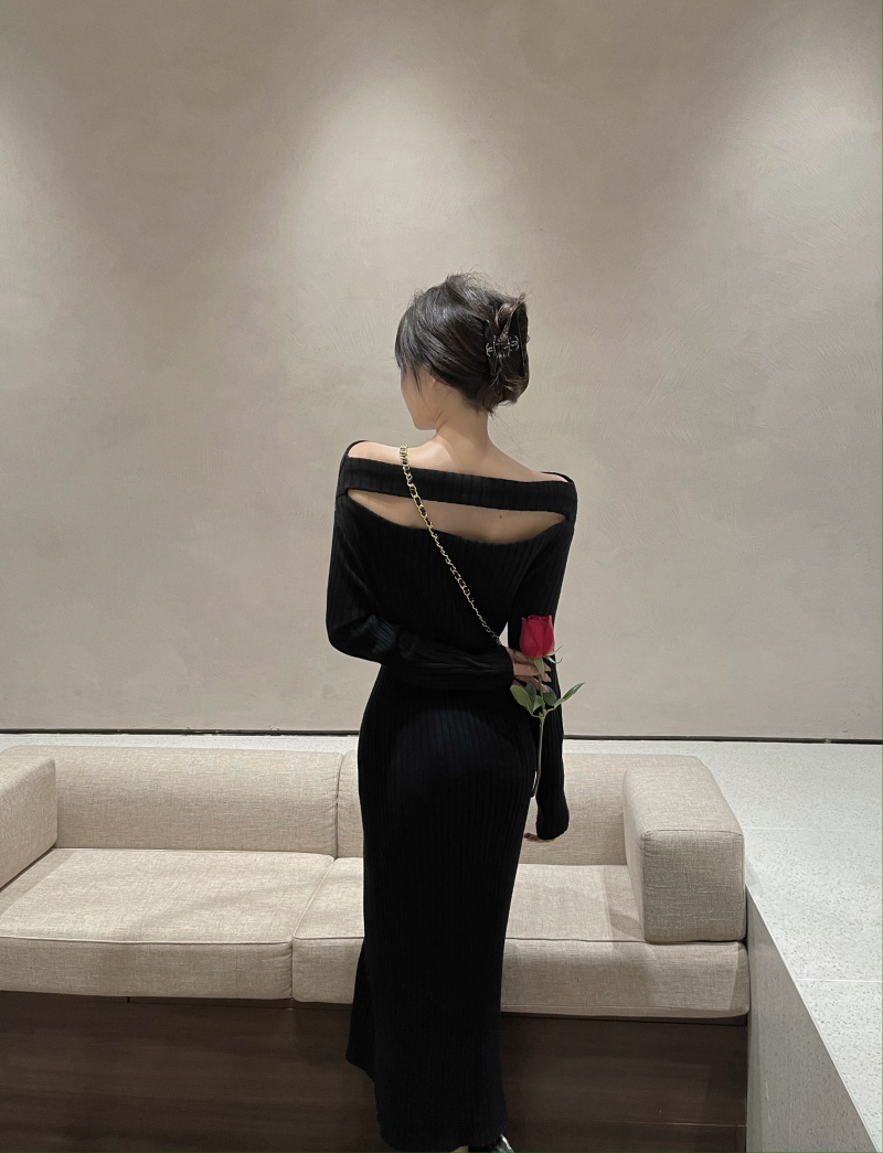 Strapless knitted autumn and winter slim flat shoulder dress
