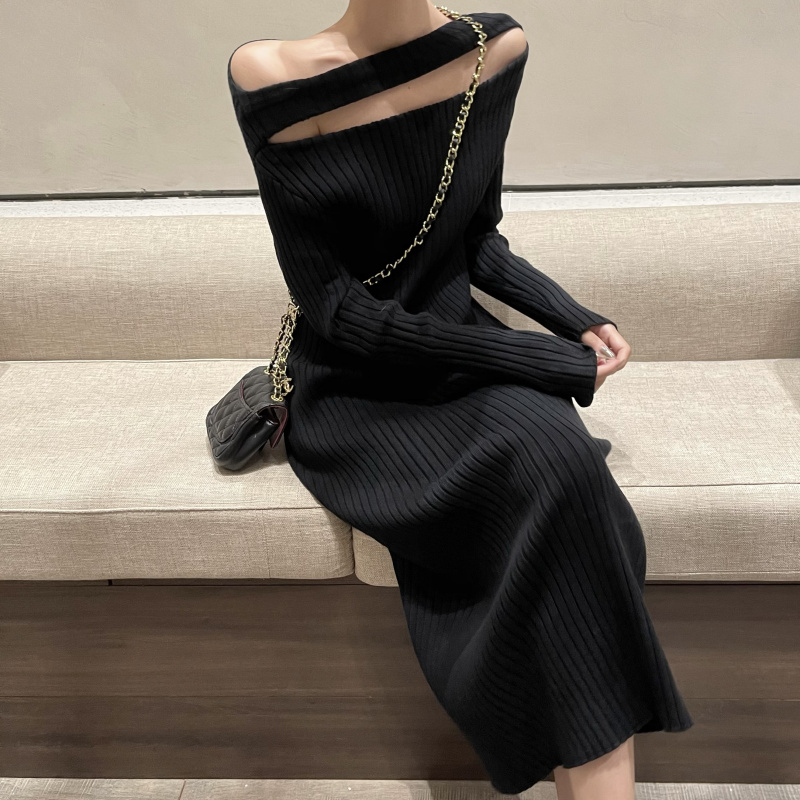 Strapless knitted autumn and winter slim flat shoulder dress