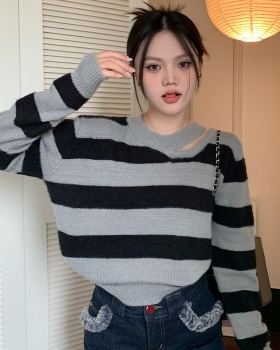 Summer loose stripe plush hollow sweater