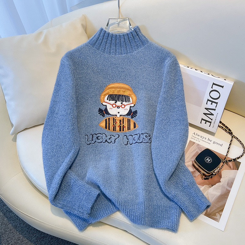 Autumn and winter cartoon pullover sweater for women