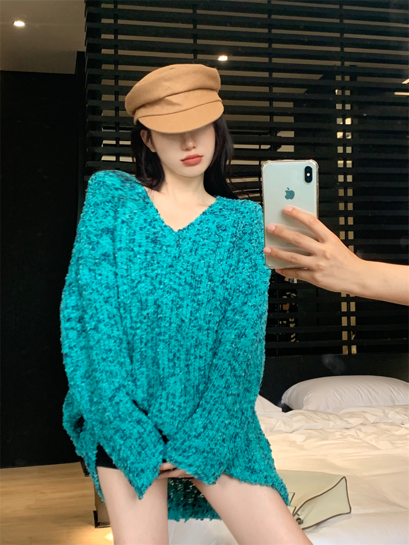 Long sleeve soft long grain V-neck lazy sweater for women