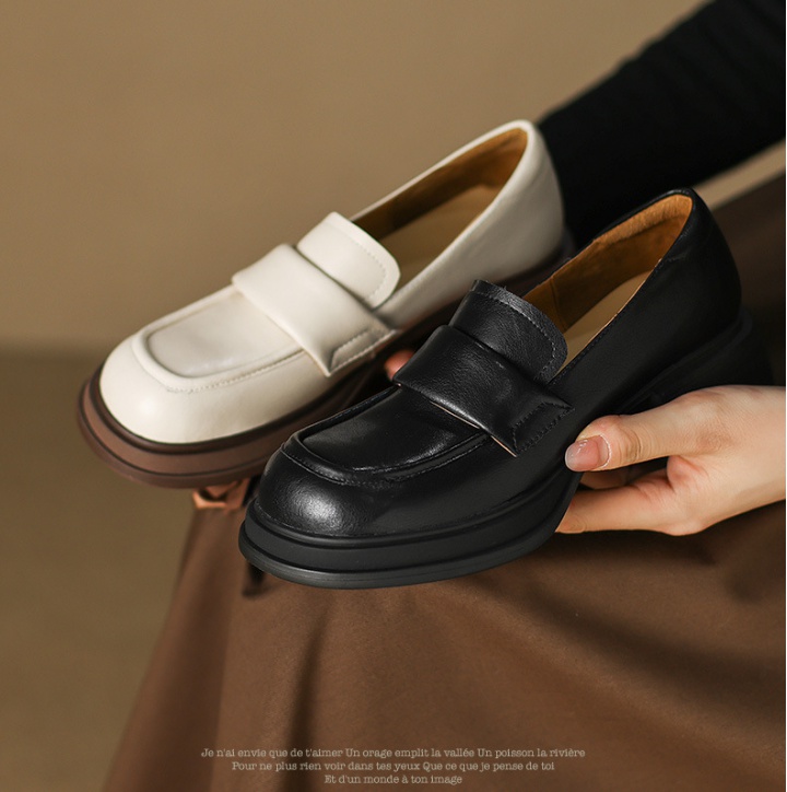 Thick crust small shoes black loafers
