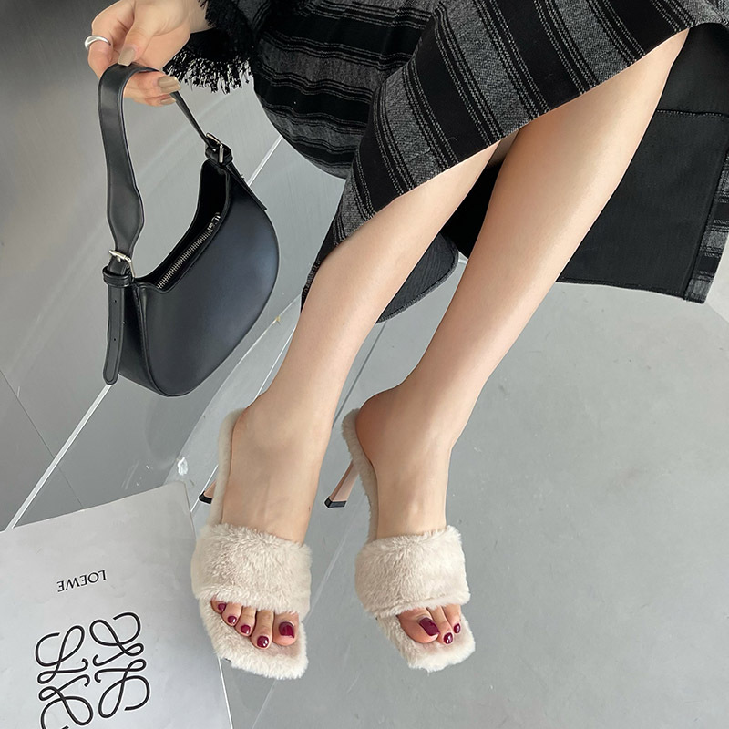 High-heeled wears outside slippers autumn and winter lazy shoes