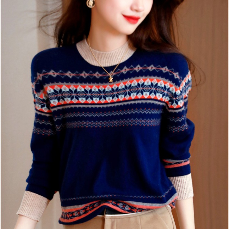 Fleece sweater bottoming shirt for women