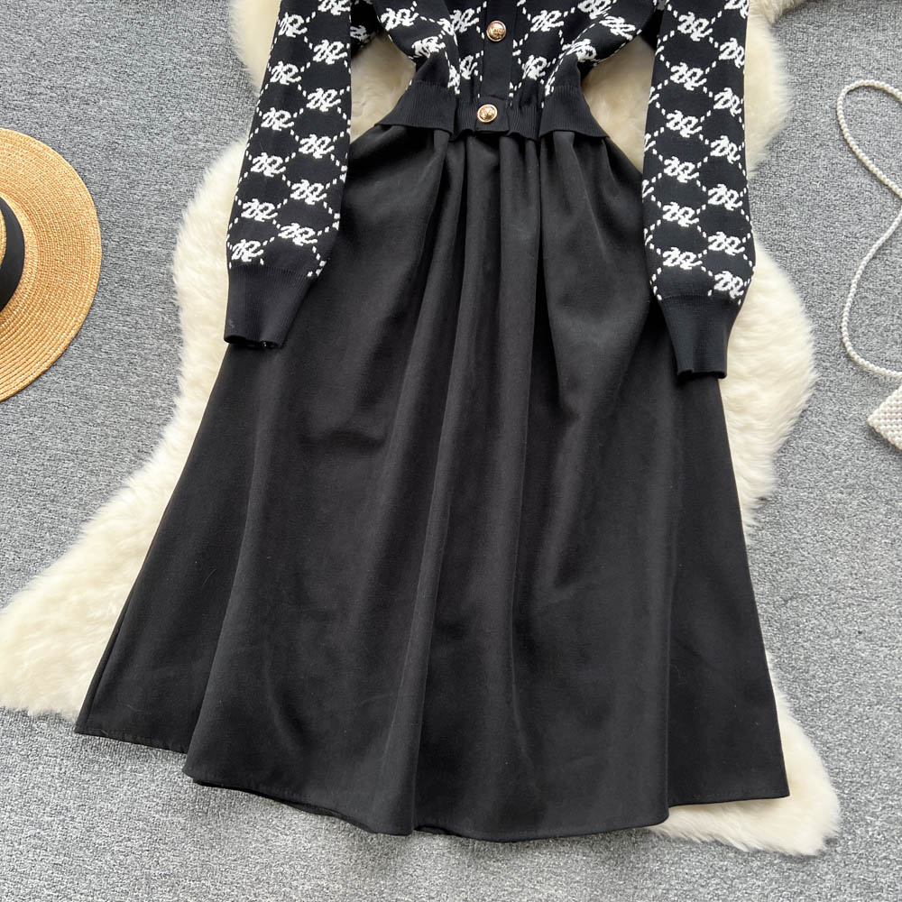 Autumn and winter printing long loose V-neck splice dress