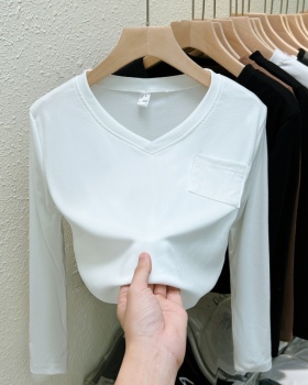 V-neck long sleeve pocket bottoming shirt for women