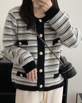 Fashion and elegant mink velvet coat imitation of sweater