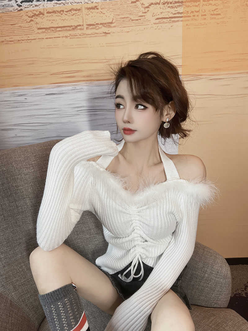 Winter feather halter clavicle edge drawstring sweater