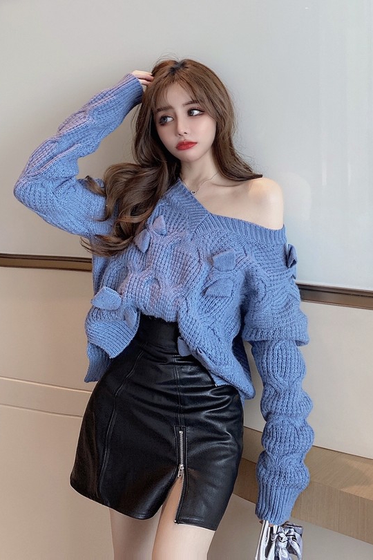 V-neck sweet Western style knitted bow refreshing sweater
