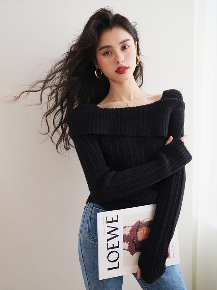 Autumn and winter wears outside sweater flat shoulder tops