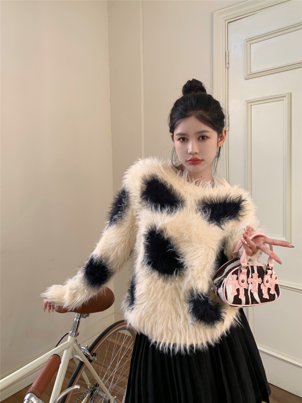 Lazy pullover hairy loose short sweater for women
