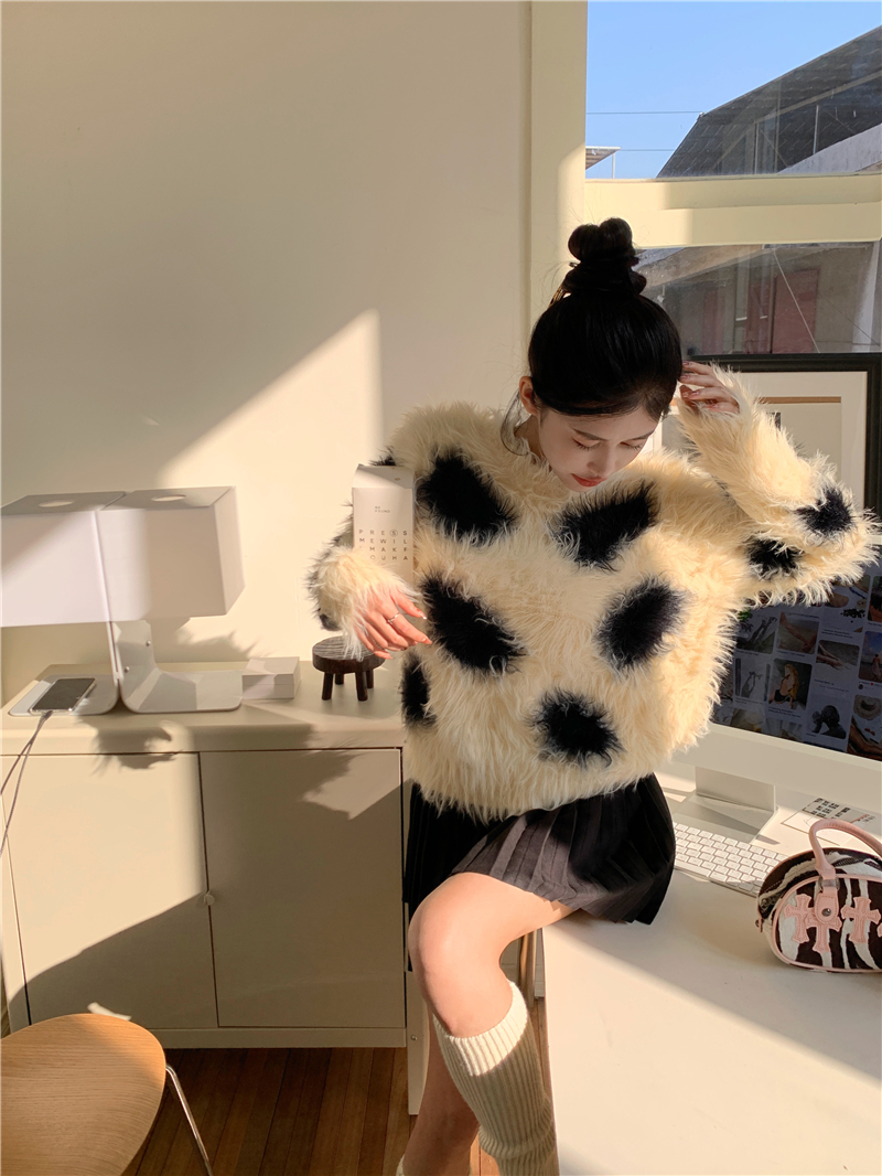Lazy pullover hairy loose short sweater for women