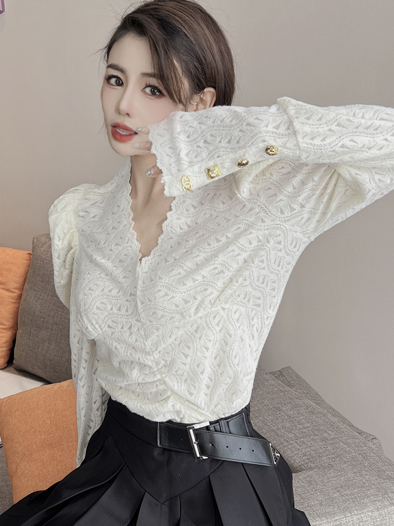 V-neck lace spring long sleeve shirt for women