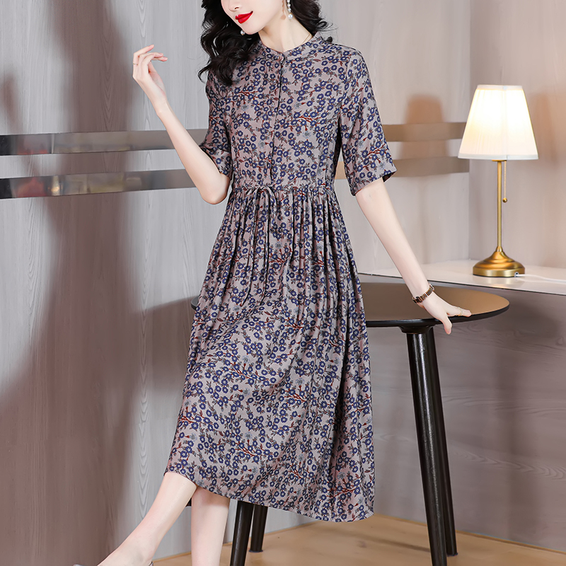 Middle-aged luxurious summer temperament ladies dress