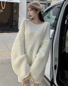 Long white Korean style loose all-match knitted sweater