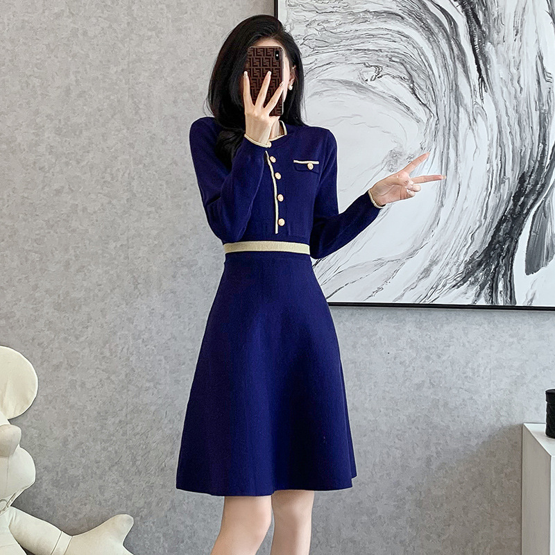 Simple temperament knitted fashion and elegant dress