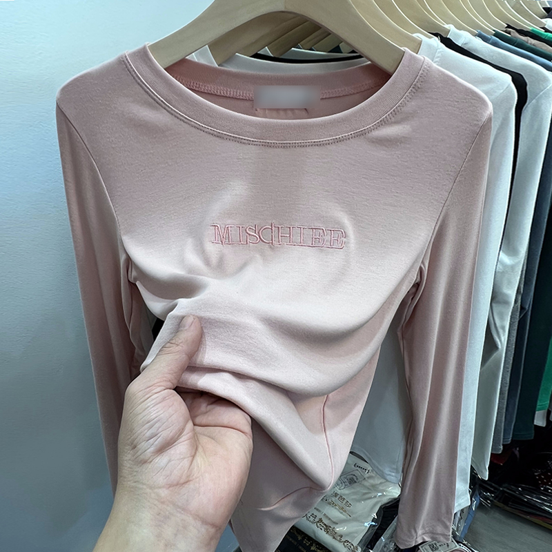 Embroidered tops round neck T-shirt for women