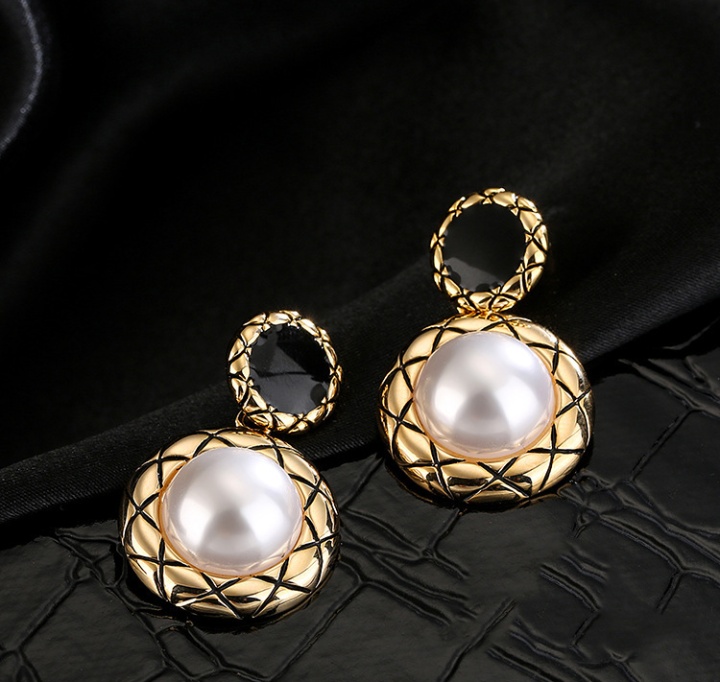France style pearl ear-drop retro earrings