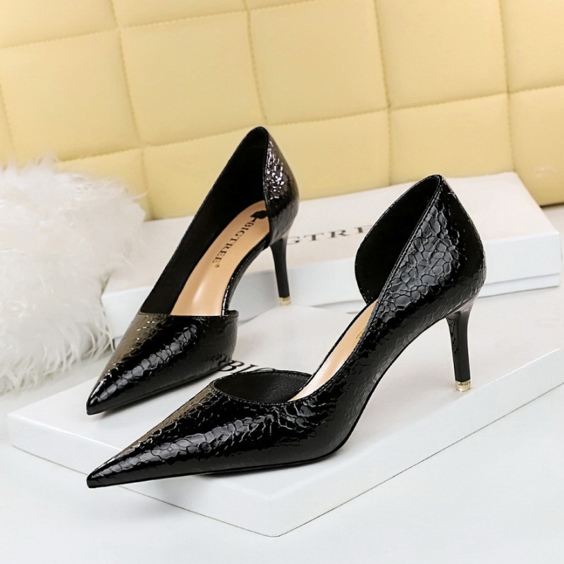 Pointed slim sexy high-heeled stone pattern low shoes for women