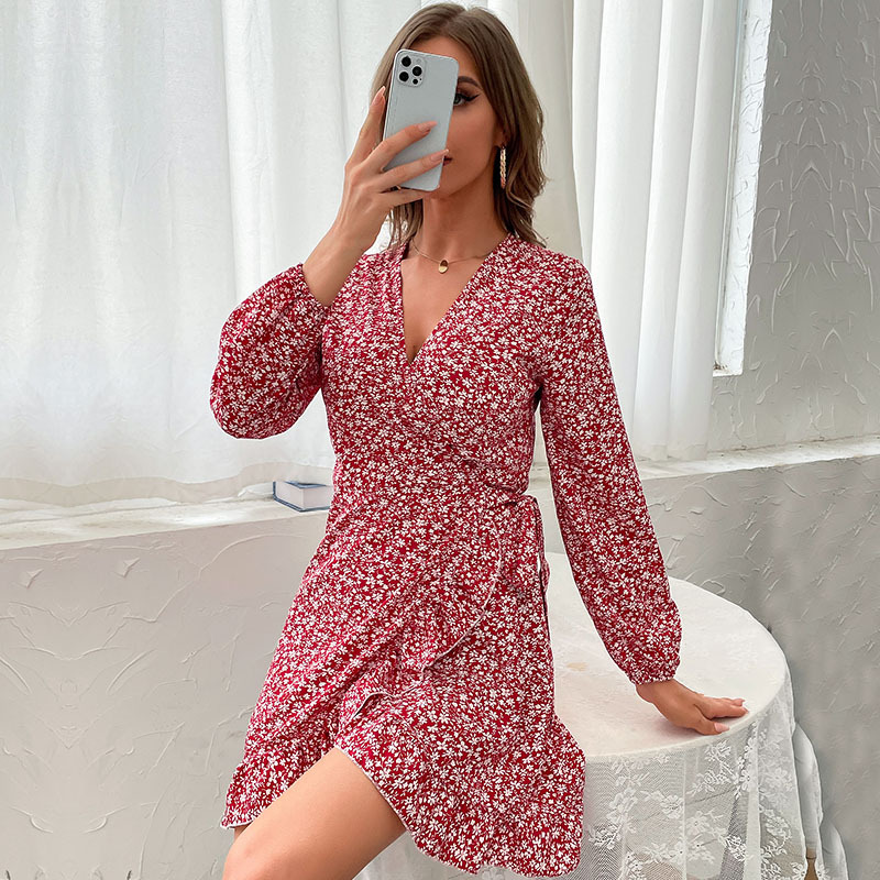 A slice spring European style long sleeve red dress for women