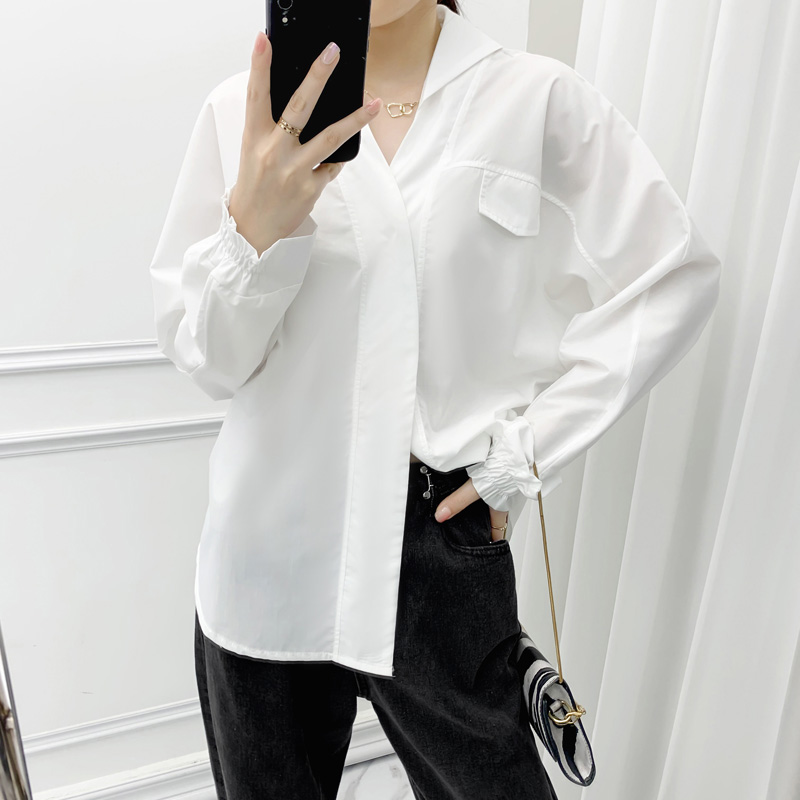 Sunscreen white V-neck thin shirt loose unique spring tops