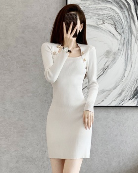 Knitted fashion and elegant spring hollow dress