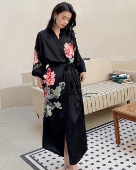 Luxurious nightgown spring and summer bathrobes for women