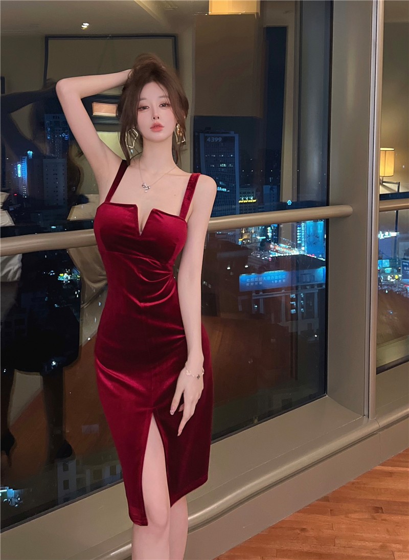 Ladies V-neck slim sexy bottoming velvet dress