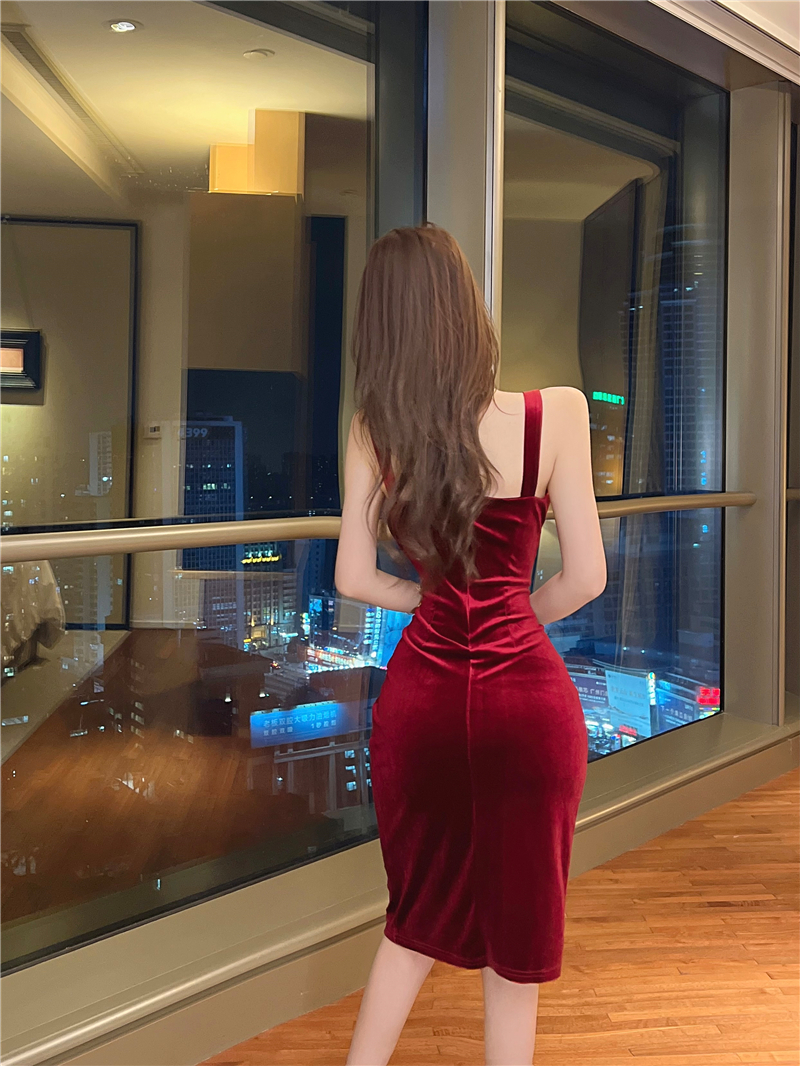 Ladies V-neck slim sexy bottoming velvet dress