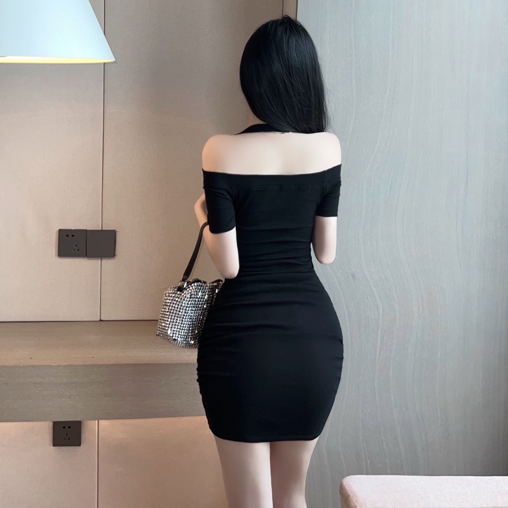 Low-cut sexy short sleeve flat shoulder halter dress