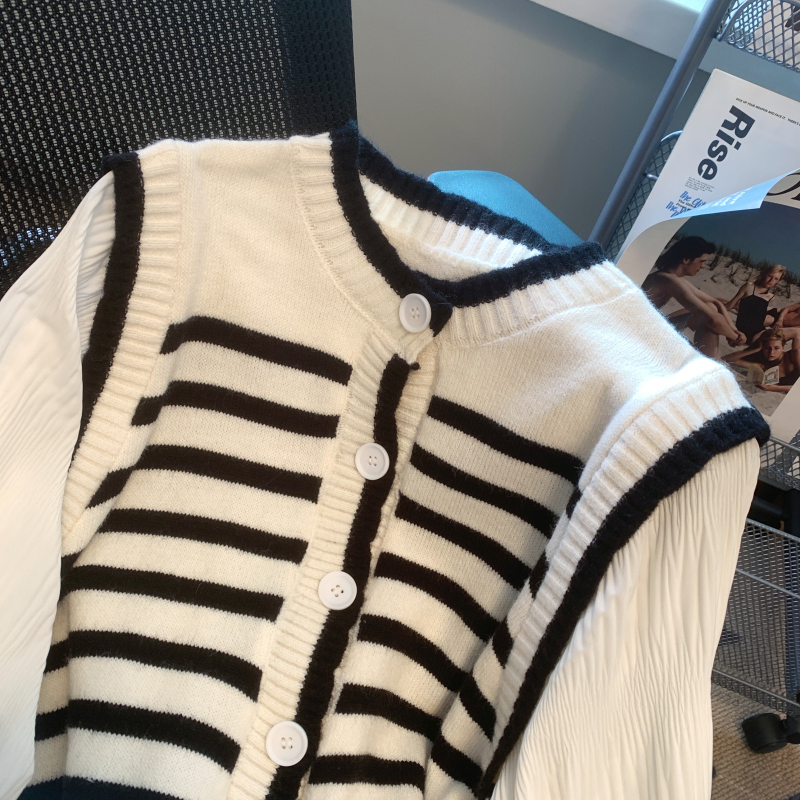 Pseudo-two stripe chiffon shirt knitted cardigan