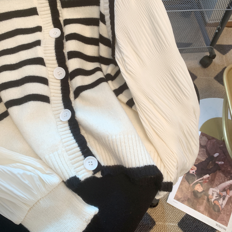 Pseudo-two stripe chiffon shirt knitted cardigan