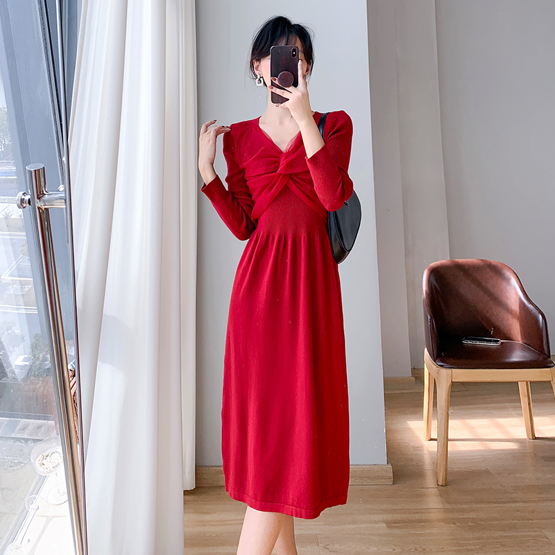 Slim temperament red knitted France style dress