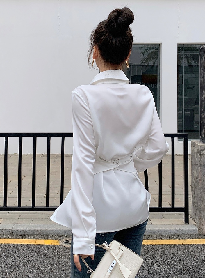Wear white split pinched waist personality long sleeve shirt