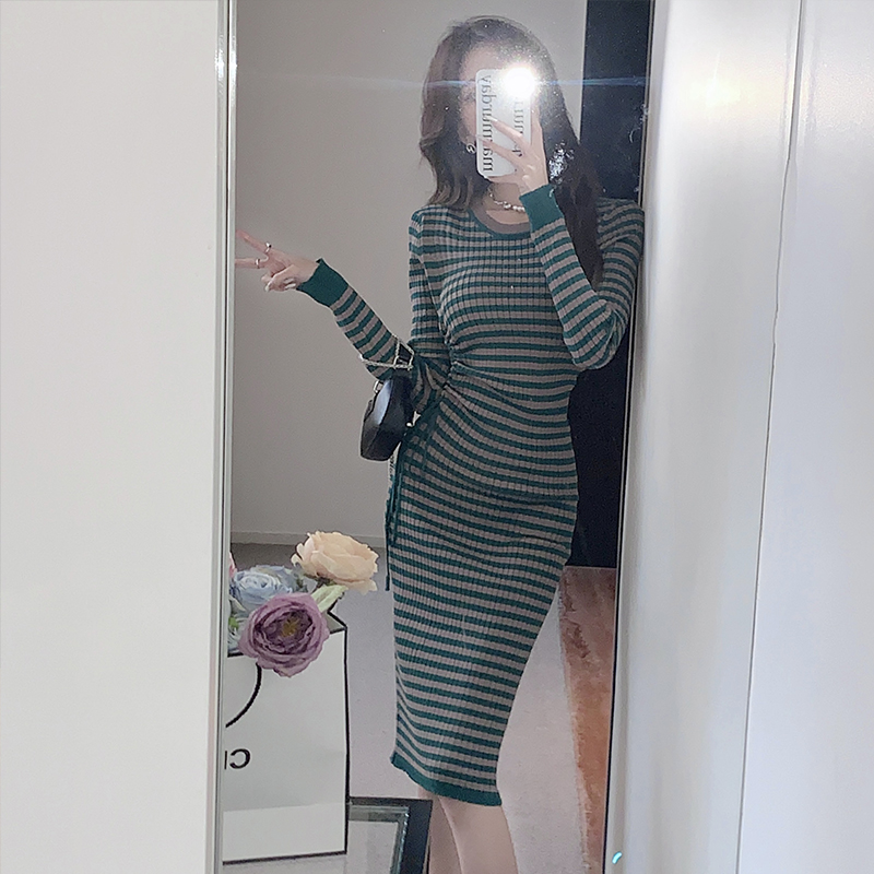 Simple hip dress stripe spring and summer leisure package