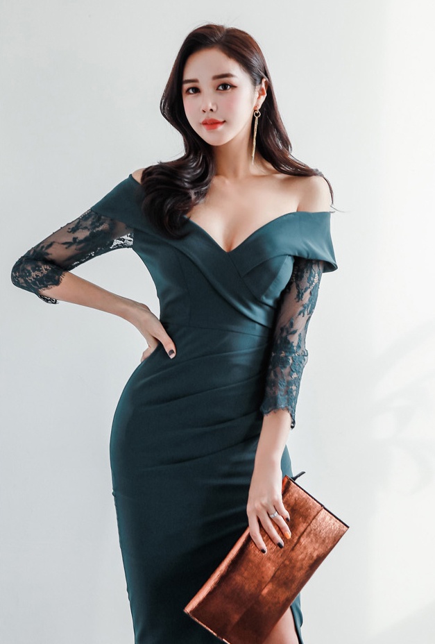 Temperament lace Korean style horizontal collar dress