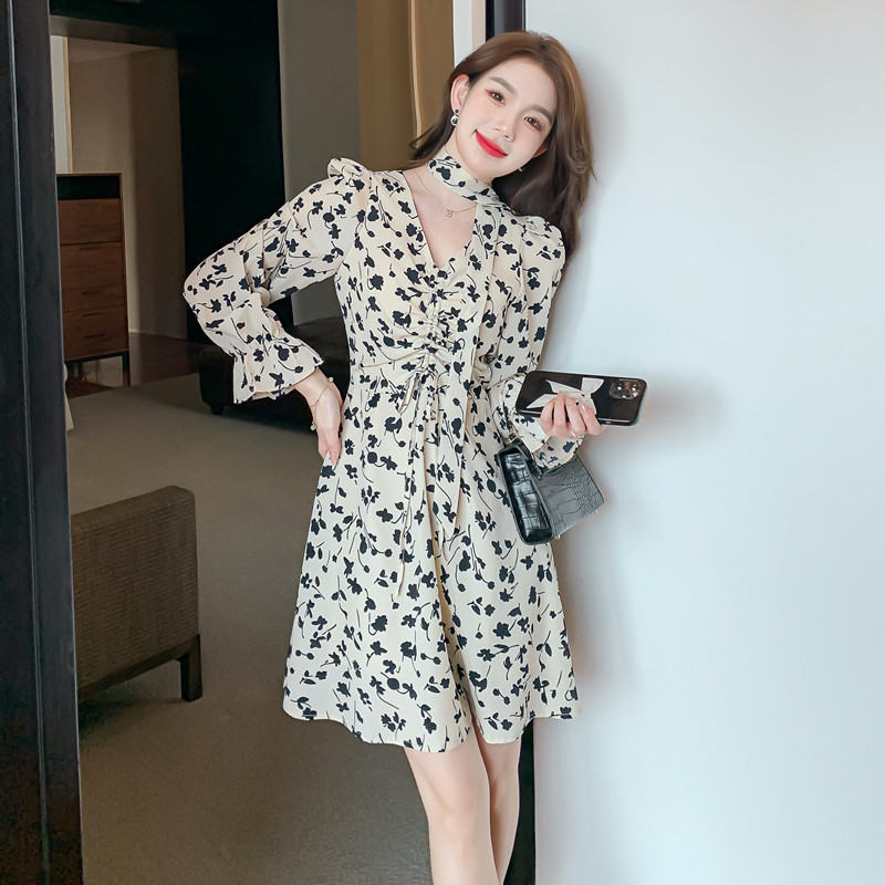 Retro light pinched waist T-back puff sleeve floral dress