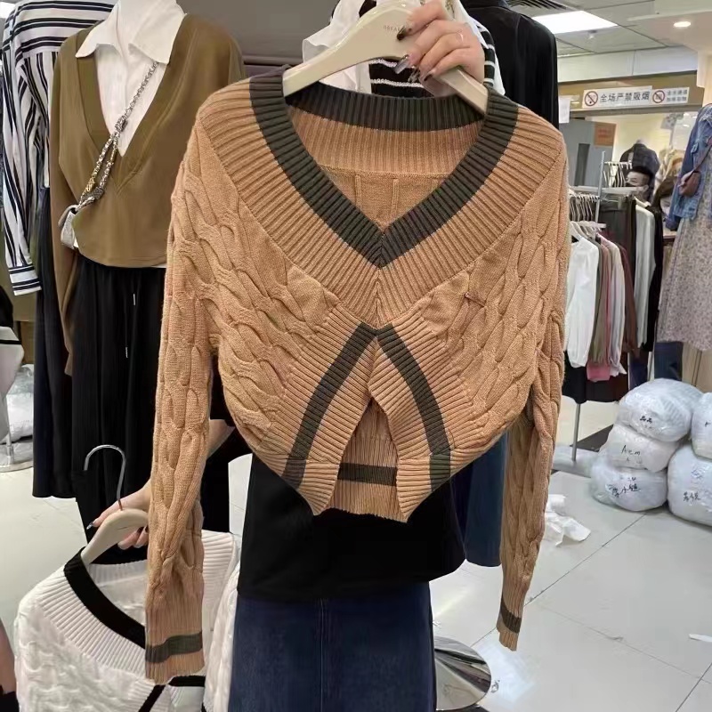 Short sexy loose sweater show high fashion coat