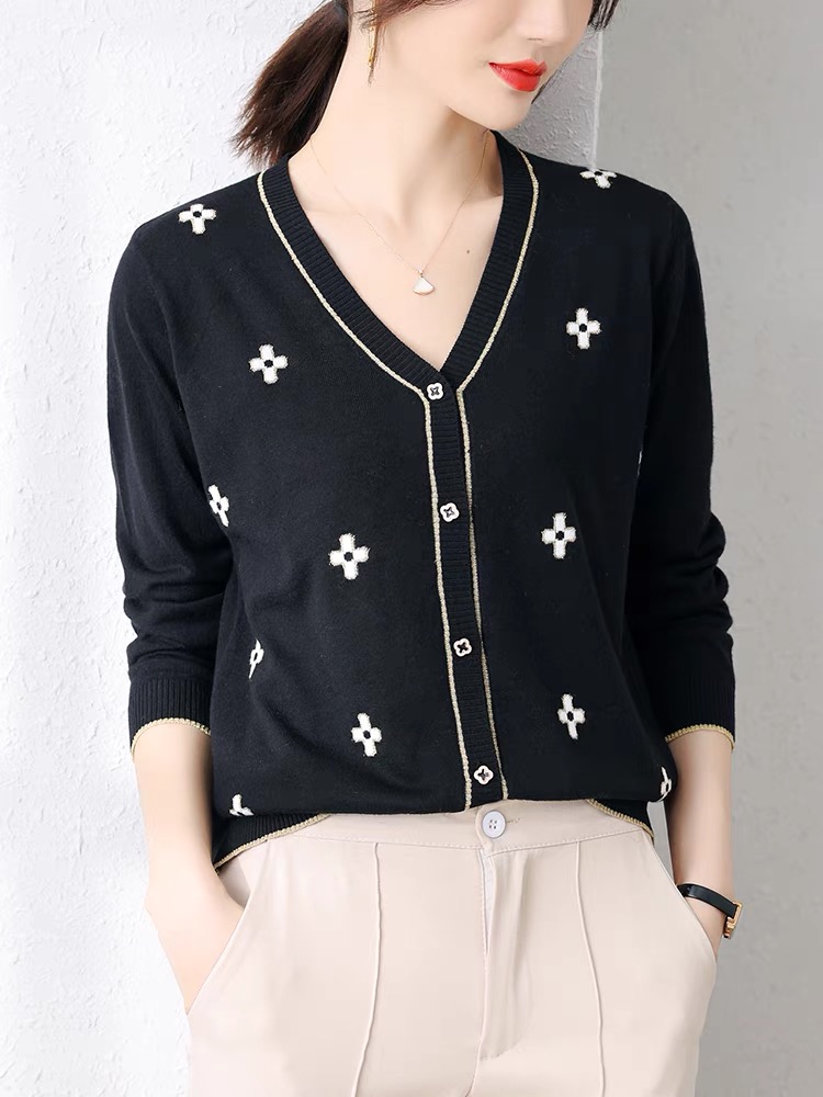 Simple colors cardigan embroidered spring and summer shirts