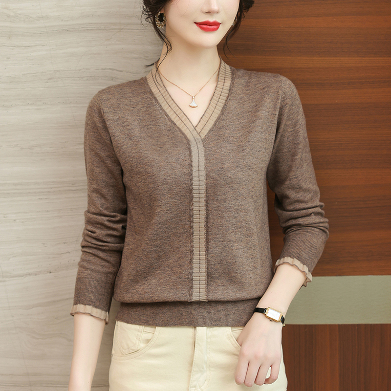 Knitted Western style bottoming shirt V-neck sweater for women