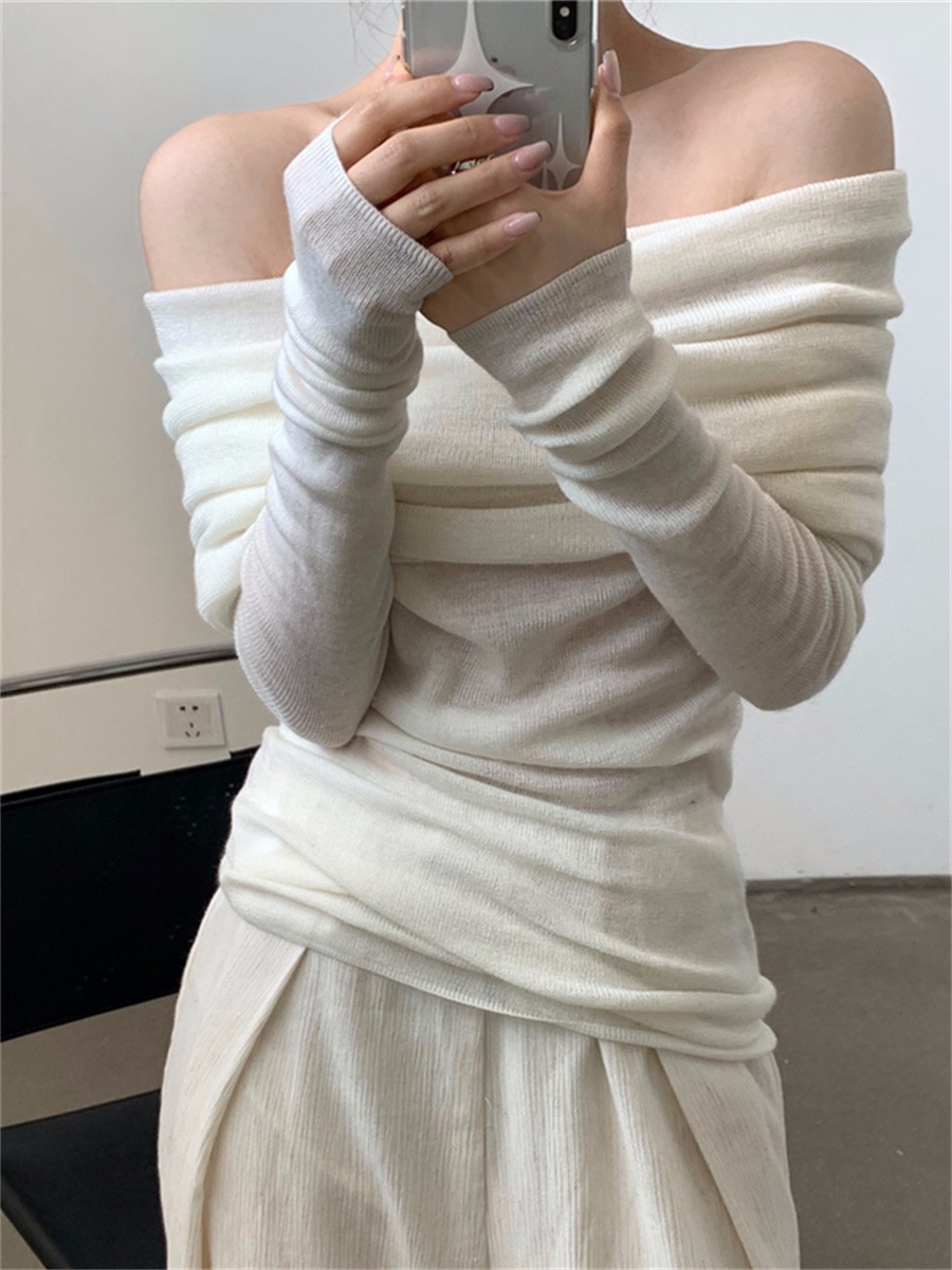 Tender long sleeve sweater flat shoulder tops for women