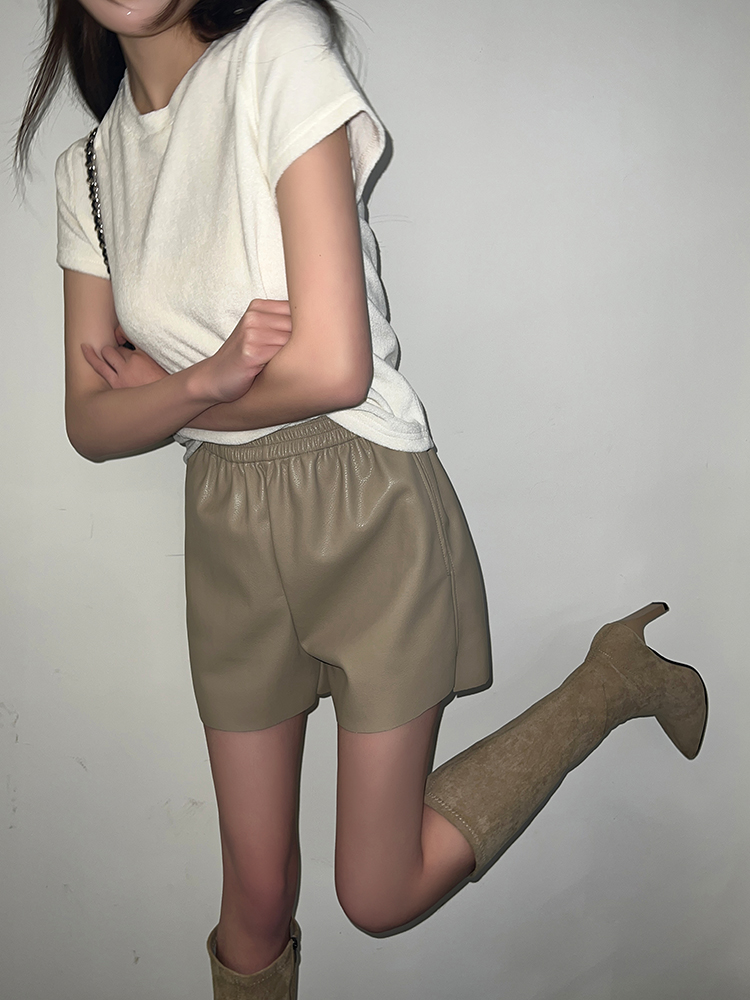 Elastic shorts spring and summer leather pants